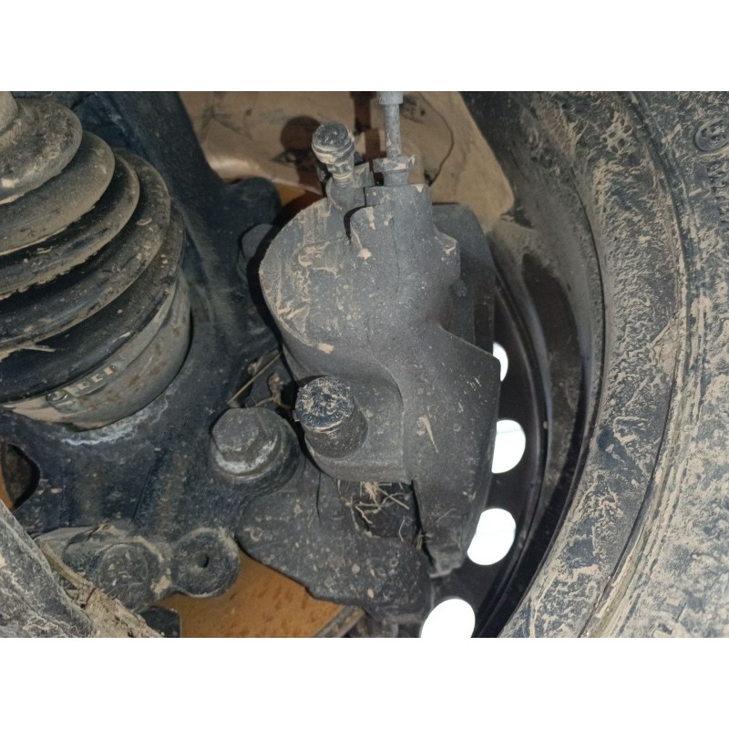 Recambio de pinza freno delantera izquierda para ford focus iii sedán 1.6 tdci referencia OEM IAM   