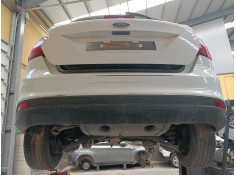 Recambio de paragolpes trasero para ford focus iii sedán 1.6 tdci referencia OEM IAM   