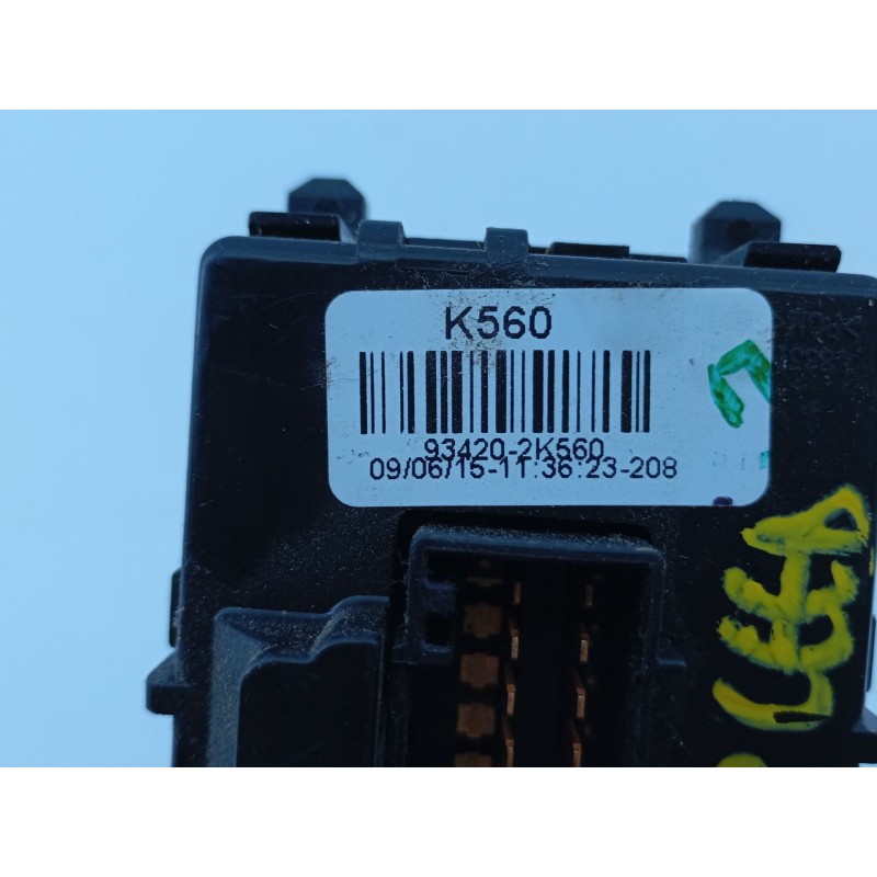 Recambio de mando limpia para kia cee´d drive referencia OEM IAM 934202K560  