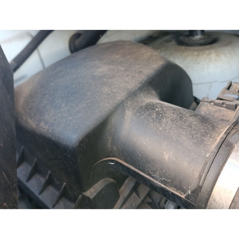 Recambio de filtro aire para renault trafic iii autobús (jg_) 1.6 dci 95 (jgmr, jgmj) referencia OEM IAM   