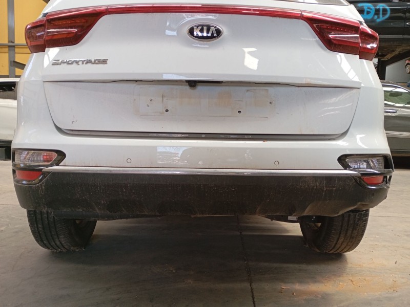 Recambio de paragolpes trasero para kia sportage iv (ql, qle) 1.6 crdi referencia OEM IAM   