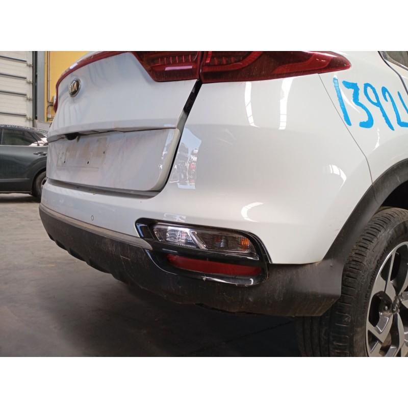 Recambio de paragolpes trasero para kia sportage iv (ql, qle) 1.6 crdi referencia OEM IAM   
