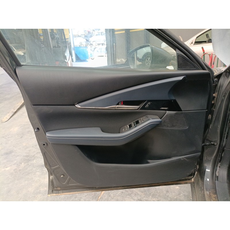 Recambio de guarnecido puerta delantera izquierda para mazda cx-30 (dm) skyactiv-x m hybrid referencia OEM IAM   
