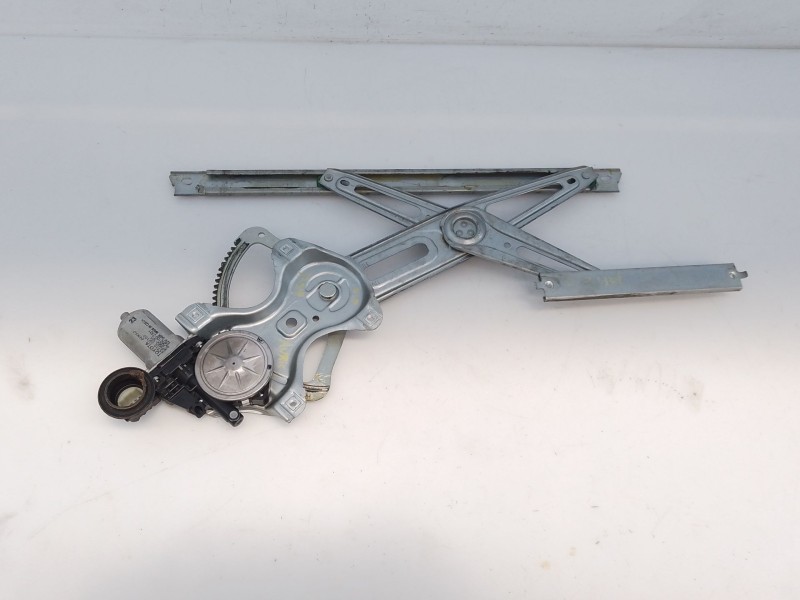 Recambio de elevalunas delantero derecho para toyota auris (_e18_) 1.4 d-4d (nde180_) referencia OEM IAM   