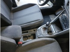 Recambio de consola central para volkswagen t-roc (a11, d11) 2.0 tdi scr referencia OEM IAM   