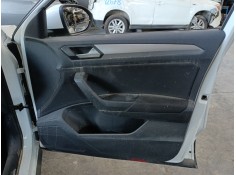 GUARNECIDO PUERTA DELANTERA DERECHA 