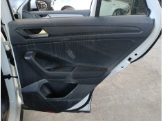 GUARNECIDO PUERTA TRASERA DERECHA 