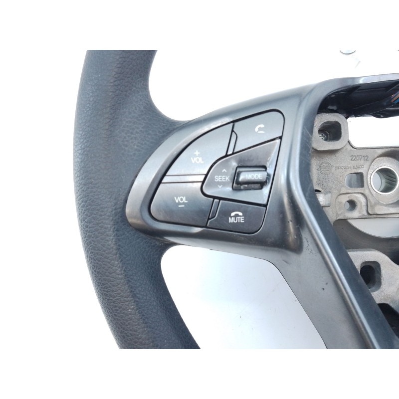 Recambio de volante para ssangyong tivoli crystal 4x2 referencia OEM IAM   