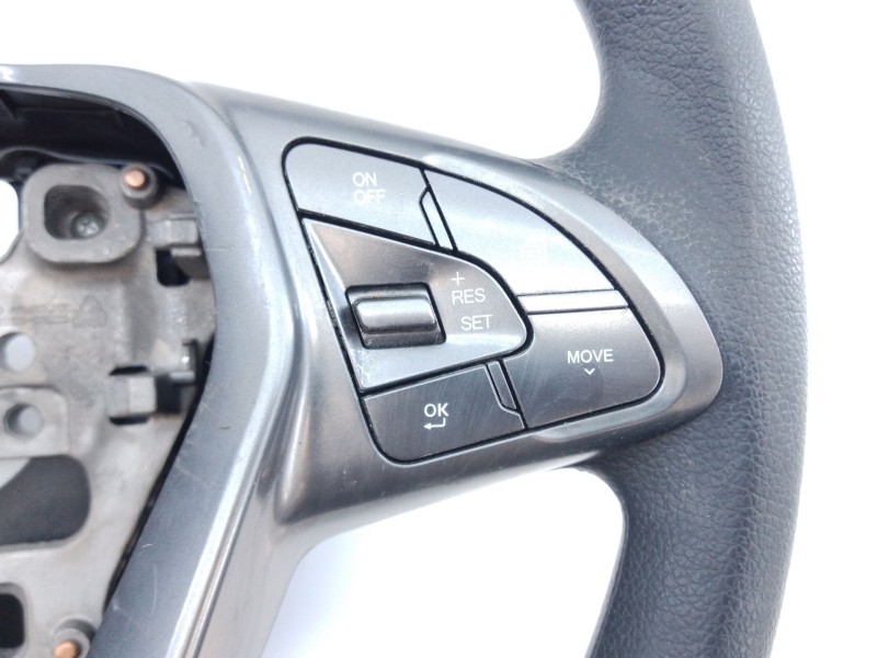 Recambio de volante para ssangyong tivoli crystal 4x2 referencia OEM IAM   