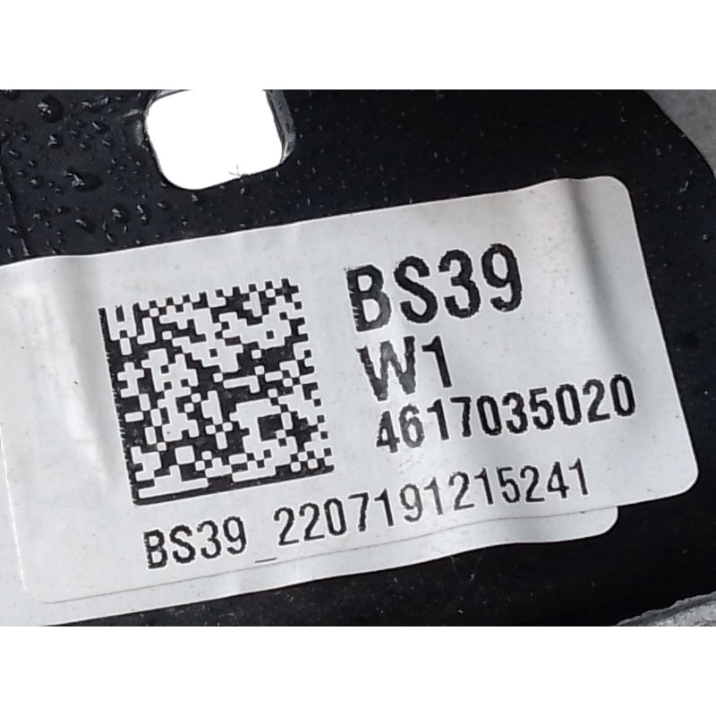 Recambio de volante para ssangyong tivoli crystal 4x2 referencia OEM IAM   