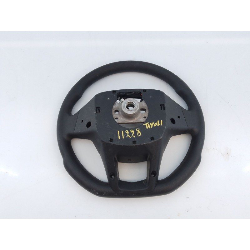 Recambio de volante para ssangyong tivoli crystal 4x2 referencia OEM IAM   