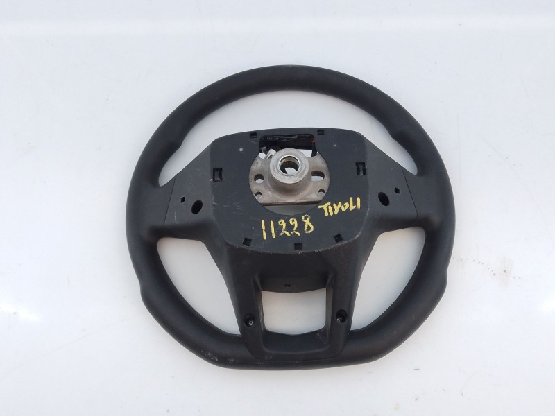 Recambio de volante para ssangyong tivoli crystal 4x2 referencia OEM IAM   