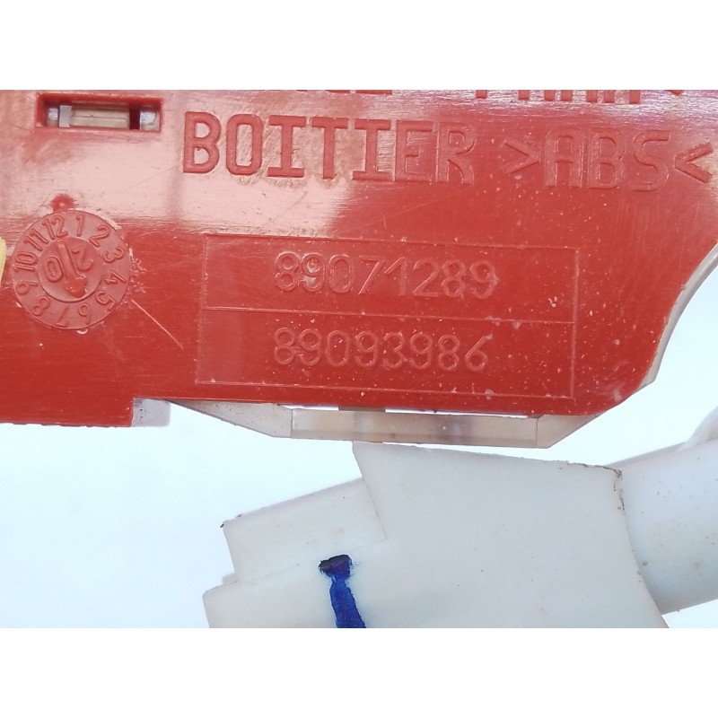 Recambio de luz central de freno para peugeot rifter 1.5 bluehdi 130 referencia OEM IAM   