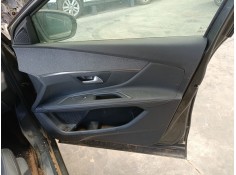 GUARNECIDO PUERTA DELANTERA DERECHA 