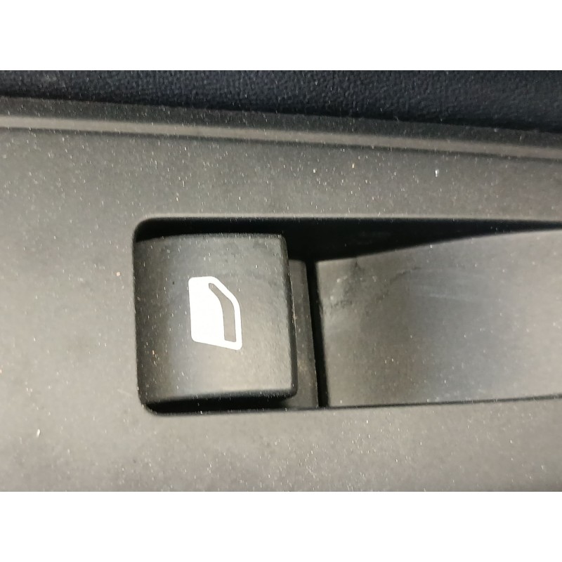 Recambio de mando elevalunas delantero izquierdo para peugeot 3008 ii suv (mc_, mr_, mj_, m4_) 1.2 thp/ puretech 130 (mrhnsm, mr