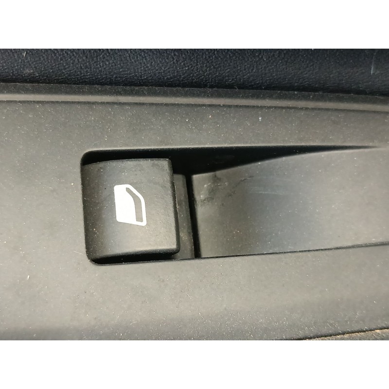 Recambio de mando elevalunas trasero izquierdo para peugeot 3008 ii suv (mc_, mr_, mj_, m4_) 1.2 thp/ puretech 130 (mrhnsm, mrhn