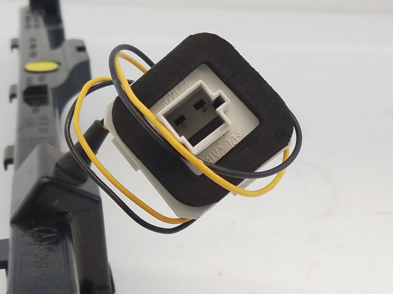 Recambio de luz central de freno para mercedes-benz gla (h247) gla 250 e (247.786) referencia OEM IAM 0999068901  