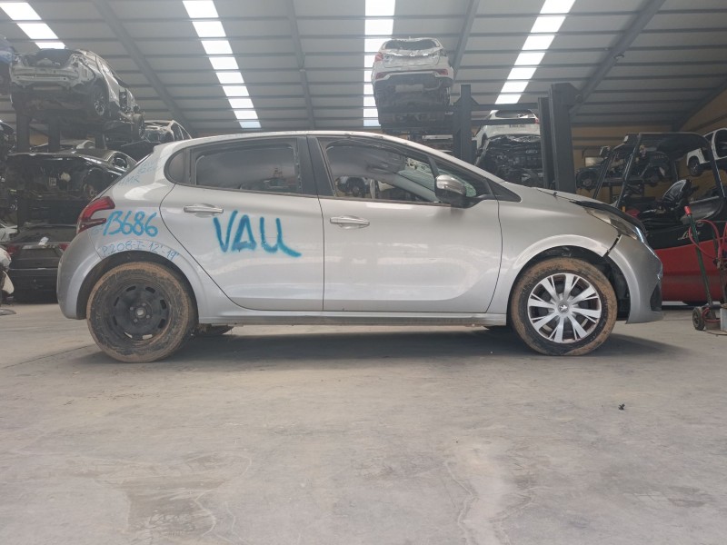 peugeot 208 i (ca_, cc_) del año 2018