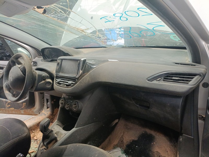 peugeot 208 i (ca_, cc_) del año 2018