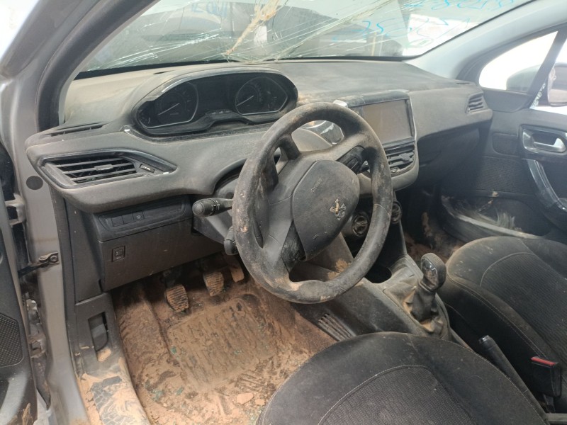 peugeot 208 i (ca_, cc_) del año 2018