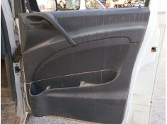 GUARNECIDO PUERTA DELANTERA DERECHA 