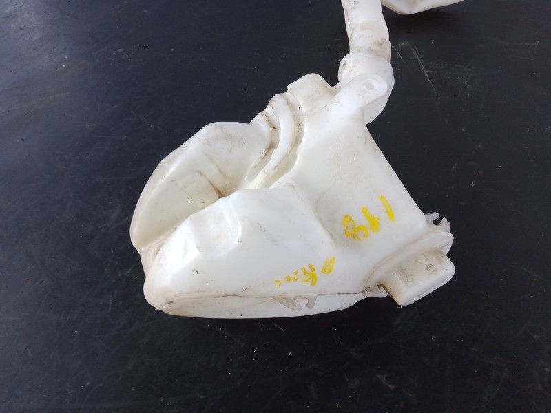 Recambio de deposito limpia para citroën c3 live referencia OEM IAM   