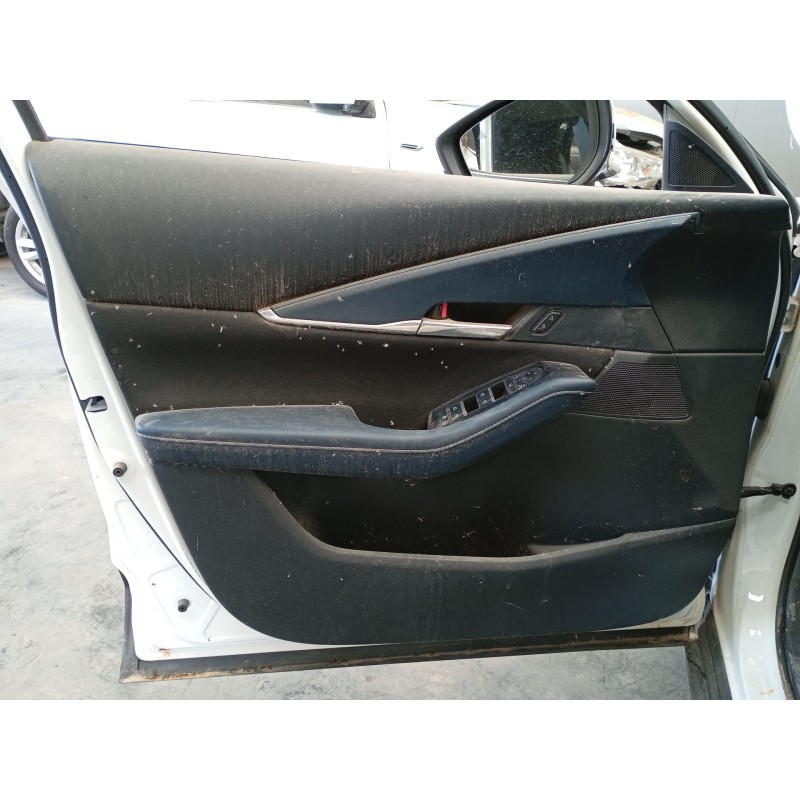 Recambio de guarnecido puerta delantera izquierda para mazda cx-30 (dm) skyactiv-g m hybrid referencia OEM IAM   