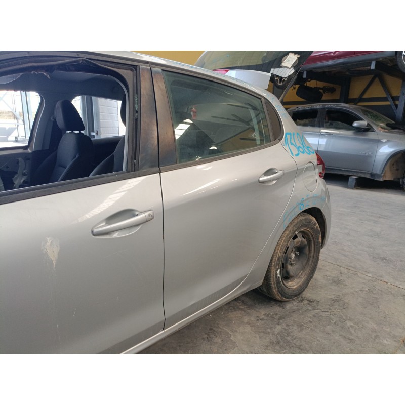 Recambio de puerta trasera izquierda para peugeot 208 i (ca_, cc_) 1.2 vti 82 referencia OEM IAM   