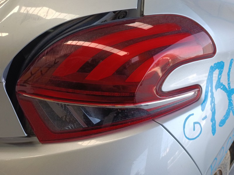 Recambio de piloto trasero derecho para peugeot 208 i (ca_, cc_) 1.2 vti 82 referencia OEM IAM   