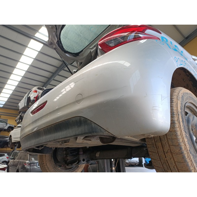 Recambio de paragolpes trasero para peugeot 208 i (ca_, cc_) 1.2 vti 82 referencia OEM IAM   