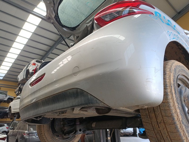 Recambio de paragolpes trasero para peugeot 208 i (ca_, cc_) 1.2 vti 82 referencia OEM IAM   