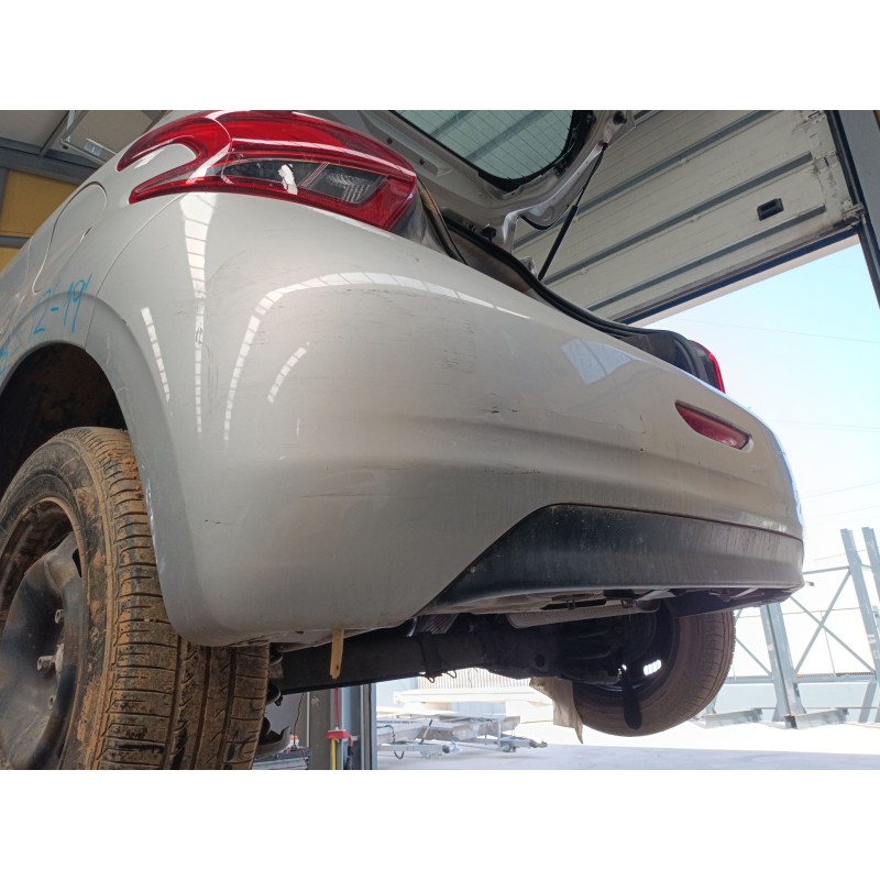 Recambio de paragolpes trasero para peugeot 208 i (ca_, cc_) 1.2 vti 82 referencia OEM IAM   