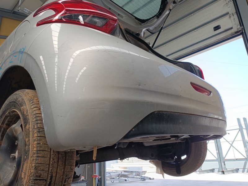 Recambio de paragolpes trasero para peugeot 208 i (ca_, cc_) 1.2 vti 82 referencia OEM IAM   