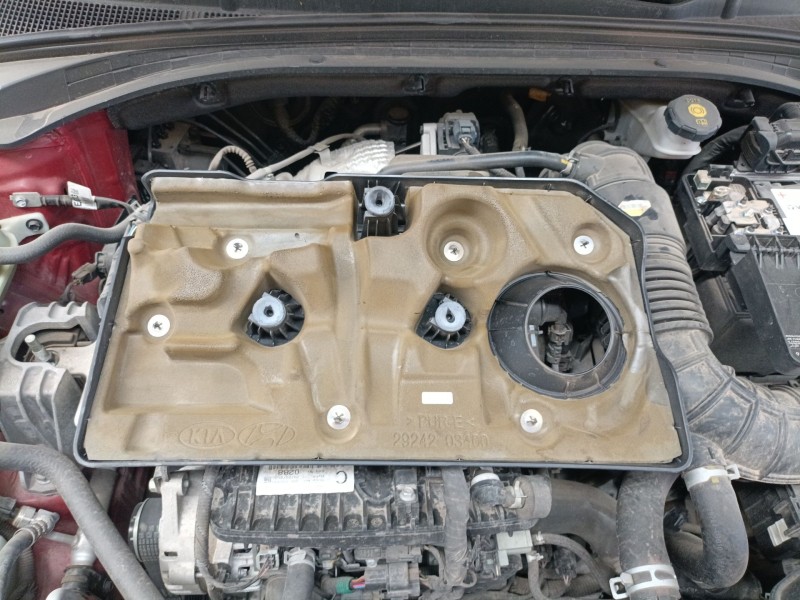 Recambio de tapa motor para kia ceed (cd) 1.4 t-gdi referencia OEM IAM   