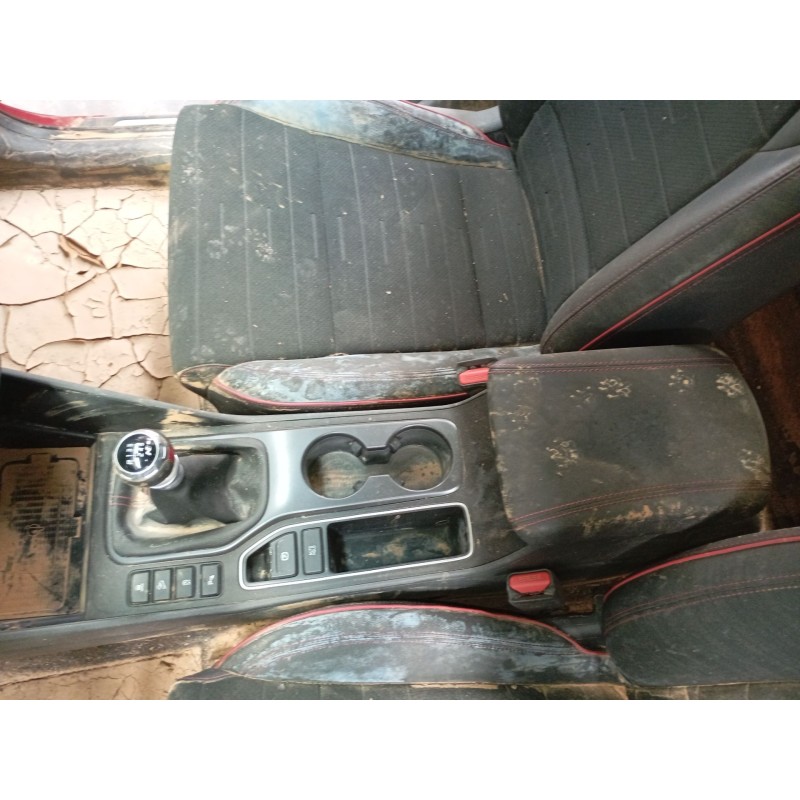 Recambio de consola central para hyundai tucson (tl, tle) 1.6 crdi referencia OEM IAM   
