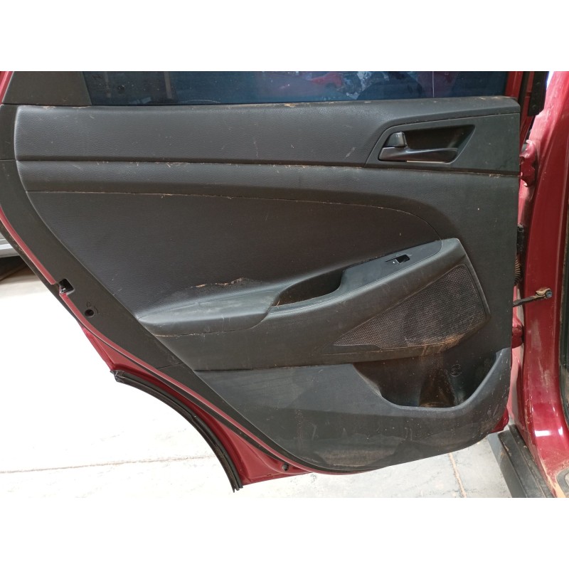 Recambio de guarnecido puerta trasera izquierda para hyundai tucson (tl, tle) 1.6 crdi referencia OEM IAM   