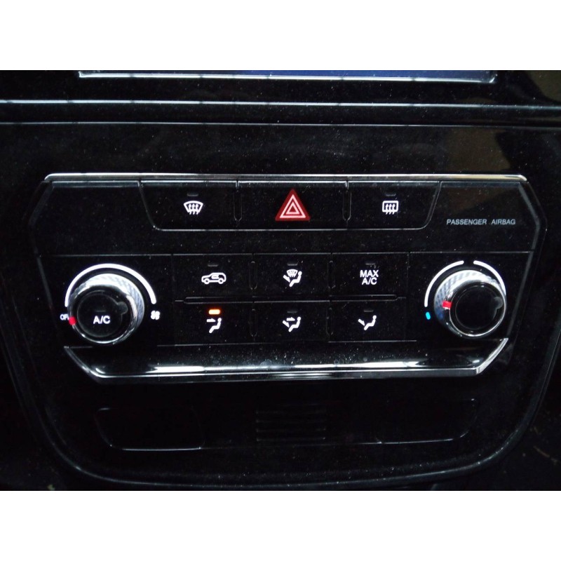 Recambio de mando climatizador para ssangyong tivoli limited 4x2 referencia OEM IAM   