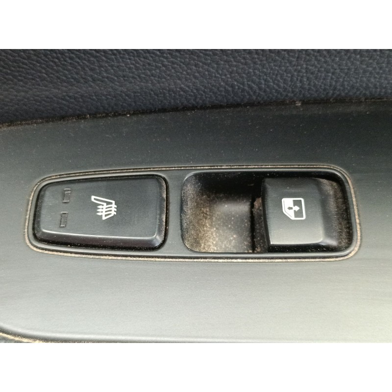 Recambio de mando elevalunas trasero derecho para kia ceed (cd) 1.4 t-gdi referencia OEM IAM   