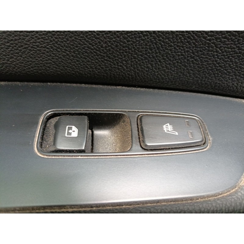 Recambio de mando elevalunas trasero izquierdo para kia ceed (cd) 1.4 t-gdi referencia OEM IAM   