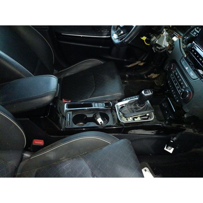 Recambio de consola central para kia ceed (cd) 1.4 t-gdi referencia OEM IAM   