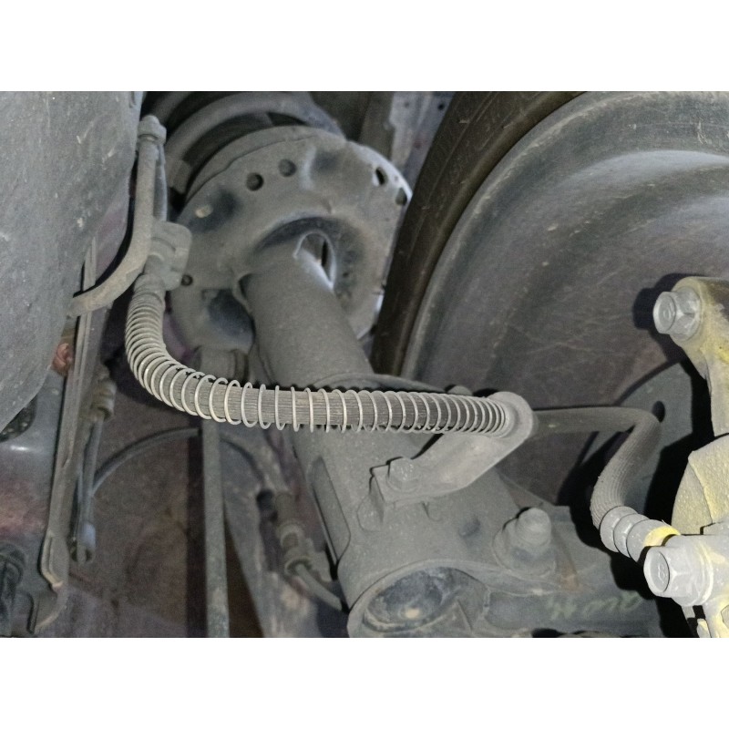 Recambio de amortiguador delantero izquierdo para kia ceed (cd) 1.4 t-gdi referencia OEM IAM   