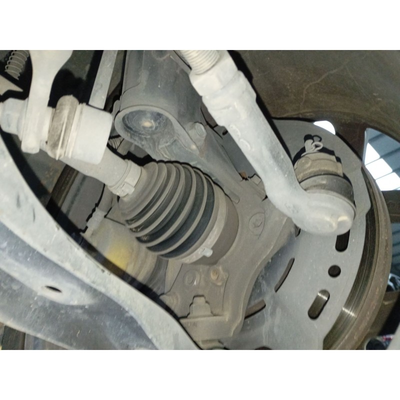 Recambio de mangueta delantera derecha para kia ceed (cd) 1.4 t-gdi referencia OEM IAM   