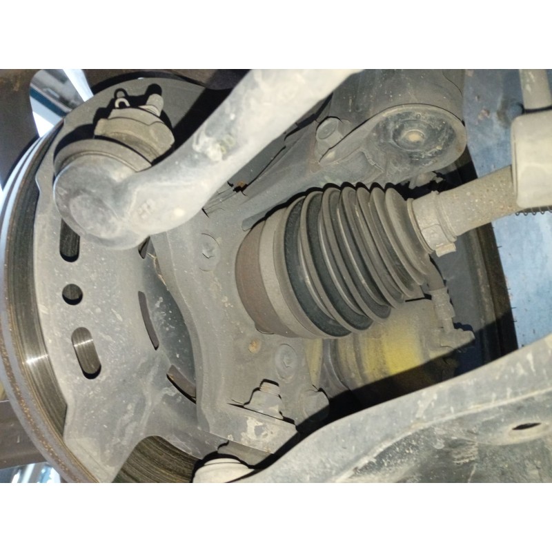 Recambio de mangueta delantera izquierda para kia ceed (cd) 1.4 t-gdi referencia OEM IAM   