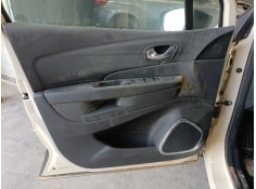 GUARNECIDO PUERTA DELANTERA IZQUIERDA 