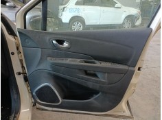 GUARNECIDO PUERTA DELANTERA DERECHA 