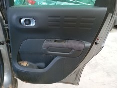 GUARNECIDO PUERTA TRASERA DERECHA 