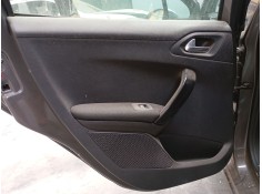 GUARNECIDO PUERTA TRASERA IZQUIERDA 