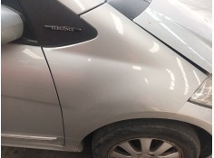 ALETA DELANTERA DERECHA 