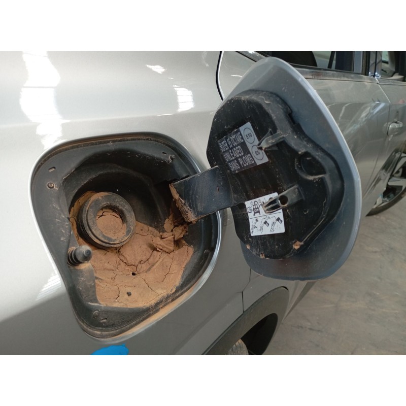 Recambio de tapa exterior combustible para nissan qashqai iii (j12) 1.5 vc-t referencia OEM IAM   
