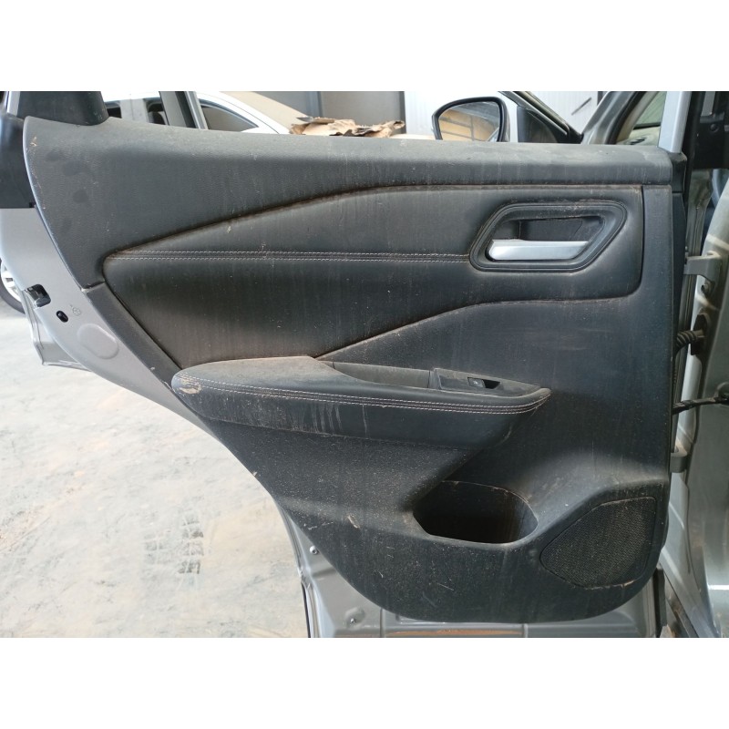Recambio de guarnecido puerta trasera izquierda para nissan qashqai iii (j12) 1.5 vc-t referencia OEM IAM   